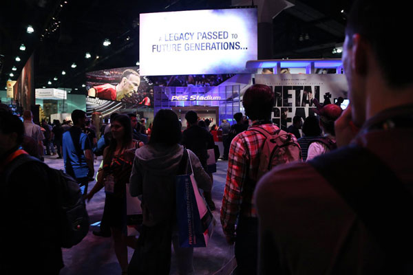 E3-2013-Konami-Booth-Screen