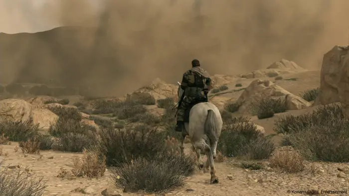 Metal-Gear-Solid-V-The-Phantom-Pain-E3-2013-Horseback-Afghanistan