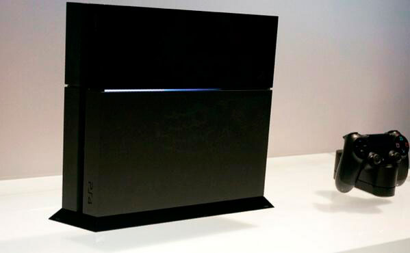 E3-2013-Kojima-PlayStation-4