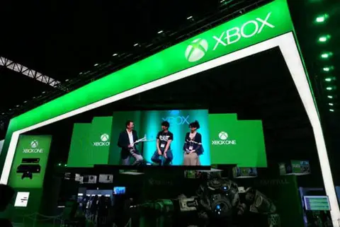 Hide-Kojima-Xbox-One-TGS-MGSV-Demo