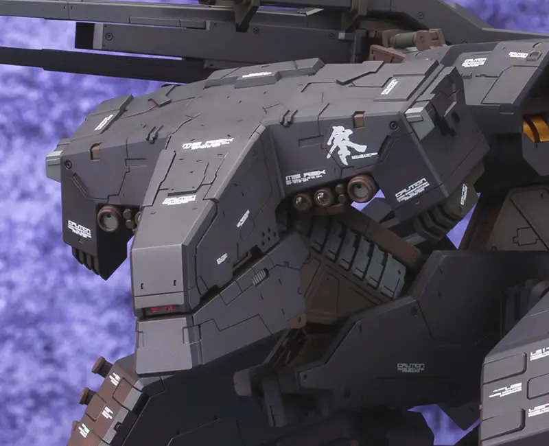 Metal-Gear-Rex-Black-Version-Kotobukiya-Cockpit