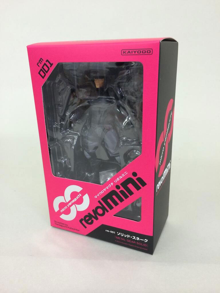 RevolMini-Solid-Snake-Box
