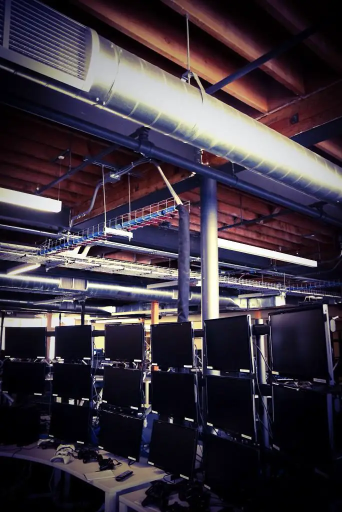 Kojima-Productions-LA-MGO-16-Players-Check