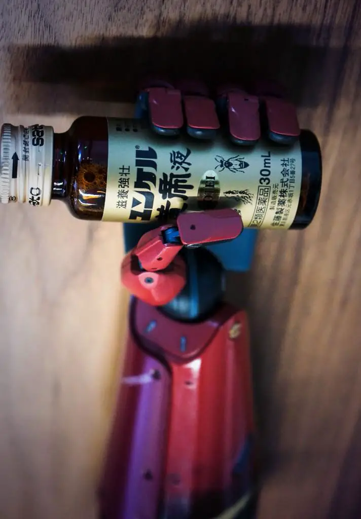 Kojima-Productions-LA-Prosthetic-Arm-2