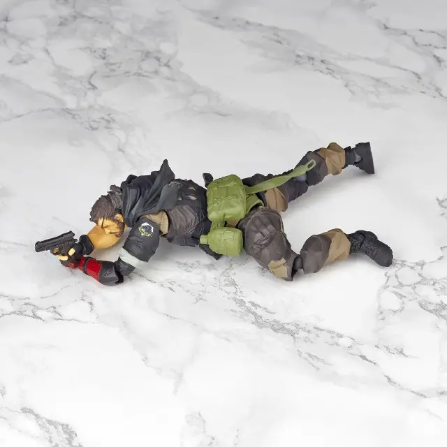Revolmini-Venom-Snake-14